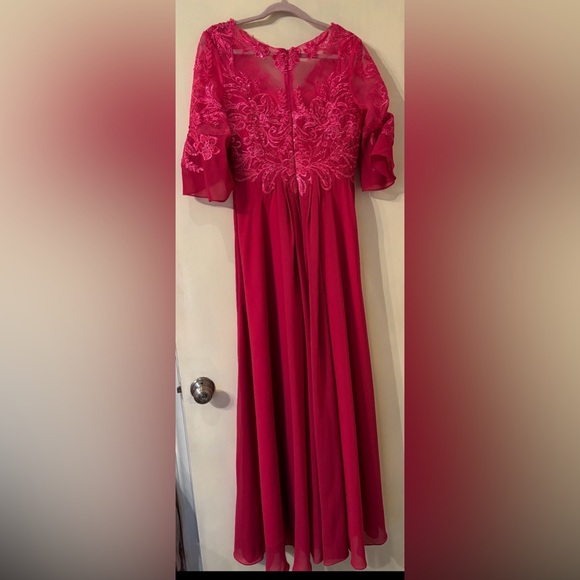 Formal Dress - Picture 2 of 2